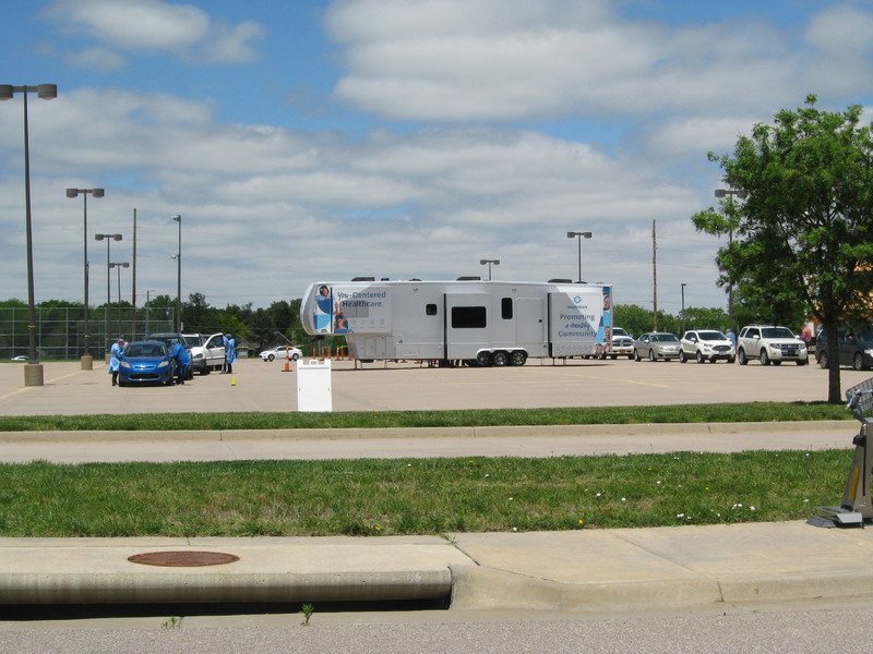 Photo of a drive-thru COVID testing site.
