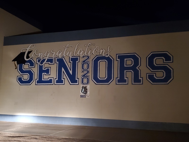 A school mural for graduating 2020 seniors.
