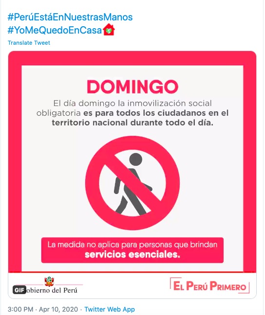A Twitter screenshot with #PeruEstaEnNuestrasManos and #YoMeQuedoEnCasa and an image of a person being told not to do something, there is Spanish wording above and below the image. 