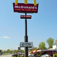 A McDonalds Sign reading "First Responders and Healthcare Workers Enjoy a Free Meal".